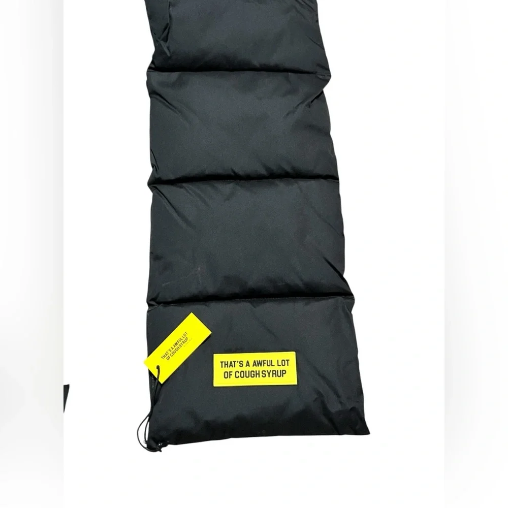 That's A Awful Lot‎ Of Cough Syrup Puffer Scarf Unisex Black NWT